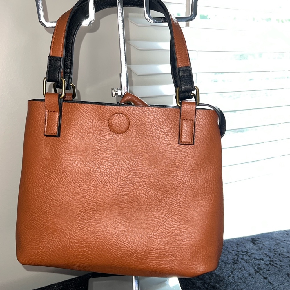 NEW,Small leather tote - reversible with removable pouch black/tan